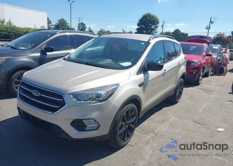 2017 Ford Escape Se z USA, uszkodzony, nr VIN 1FMCU9GD6HUE00854